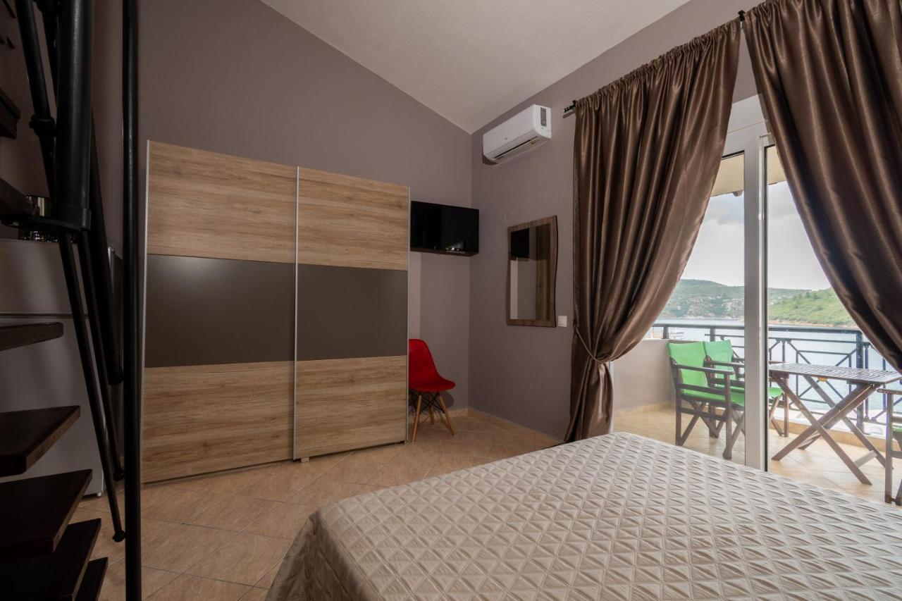 Studios Diogenis Porto Koufo Buitenkant foto